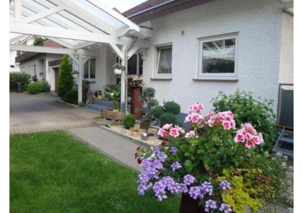 Villa Stumpf ฟรีเซนไฮม์ ภายนอก รูปภาพ